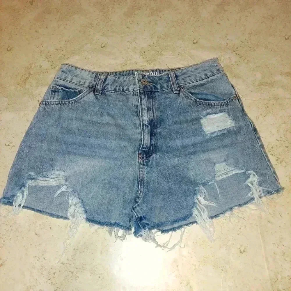 Rewash Denim Shorts Women 7/28 High Rise Blue Light Wash Rips Cut Off - Picture 1 of 6